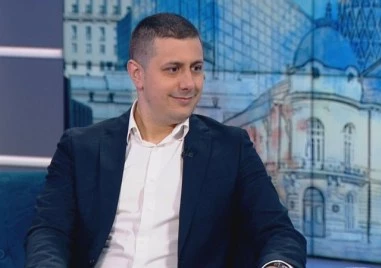 Атанас Атанасов: Йотова, Киселова, Зарков - дълга ни е скамейката за избор на президент