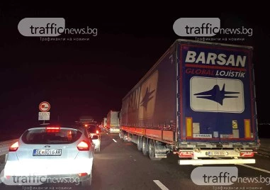 Верижна катастрофа на АМ „Тракия край Пловдив блокира движението