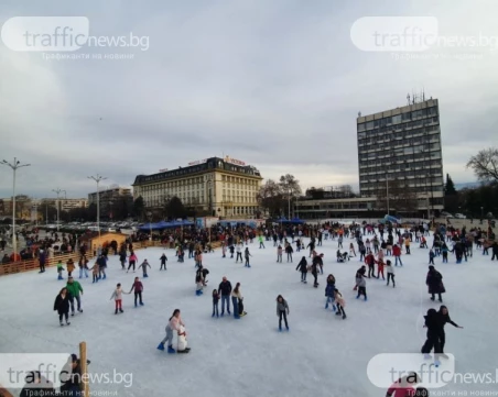 Леден фест забавлява Пловдив с атрактивни концерти, асансьор и поща на Дядо Коледа