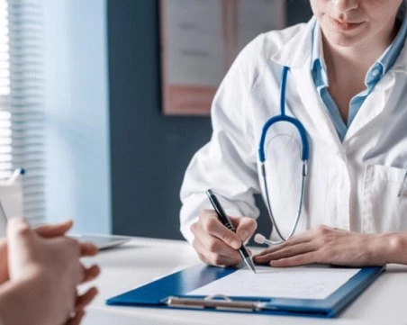 Морски град с близо 4000 жители остава само с един личен лекар