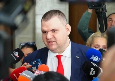 Пеевски: Ще атакуваме в Съда двойното поскъпване на паркирането в София