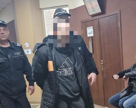 Профилна снимка във Facebook закова пловдивчанин, бягал с килограм марихуана от полицията