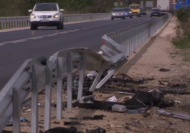 Улеят на смъртта –  цинизмът на властта и околовръстно като хроника на неспирни трагедии
