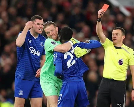 Дейвид Мойс доволен от изгонването на Гей