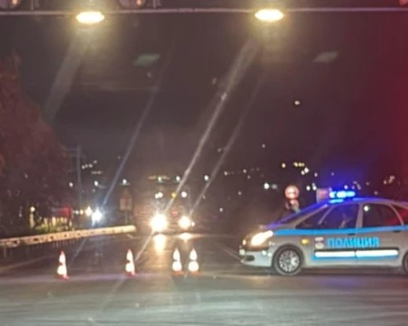 Жесток челен удар между тир и кола на Околовръстното на Пловдив, загина семейство