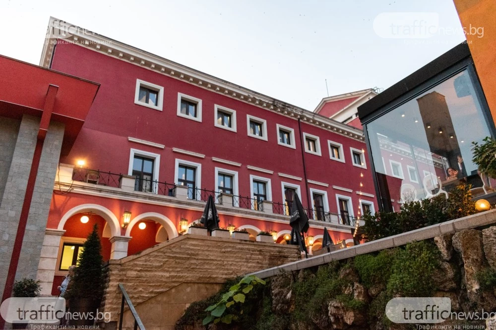 Черен петък в Драматичния театър с 50 процента отстъпка за 37 представления