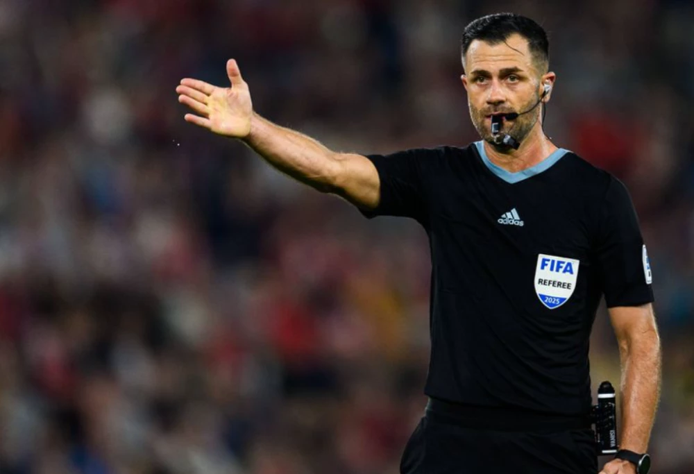 Съдия свирил на Ботев в евротурнирите ще води Лудогорец - Селта