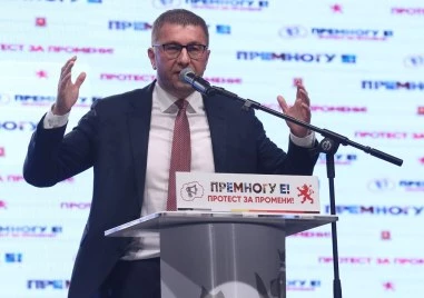 Мицкоски отрича побоя над журналиста Владимир Перев, нарича го инсценировка