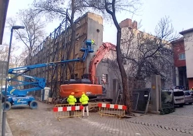 Първият етаж на склада Кудоглу става обществено пространство