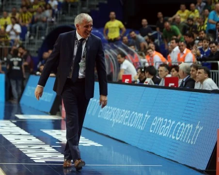 Един от най-успешните треньори в баскетбола изненадващо подаде оставка