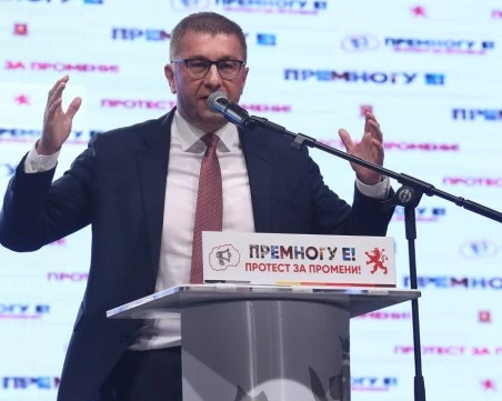 Мицкоски отрича побоя над журналиста Владимир Перев, нарича го инсценировка