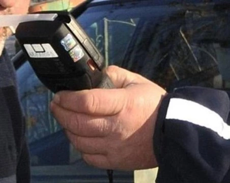 С рекордните 4.52 промила алкохол: Задържаха криминално проявен шофьор