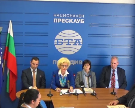 Скандал във ВУАРР: Президентът на вуза алармира за схема за източване на частното висше училище