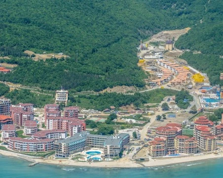 След потопа в „Елените