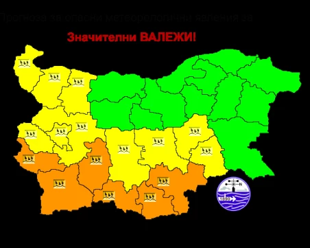 Жълт и оранжев код за значителни валежи утре