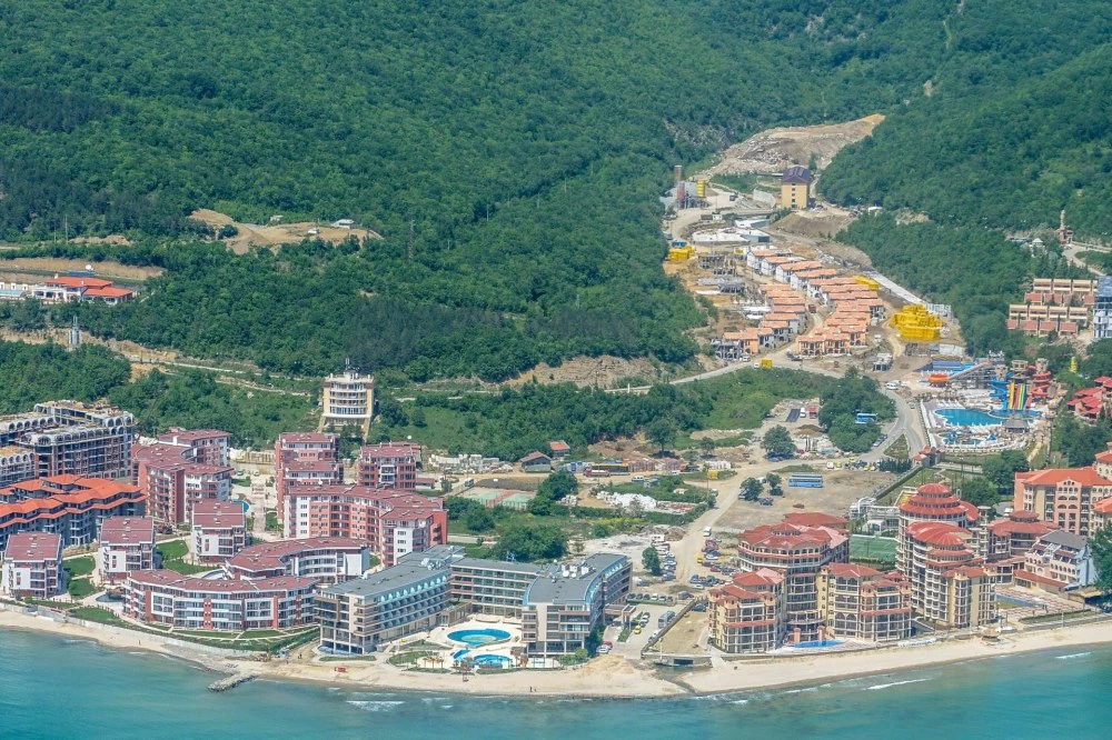 След потопа в „Елените