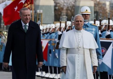 Ердоган посрещна папа Лъв XIV в президентския дворец в Анкара