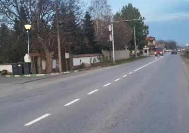 Нова пътна маркировка се полага по ключов участък в Община Марица