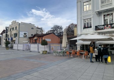 Рим превърна метрото си в музей, Пловдив строи кооперации върху Агората