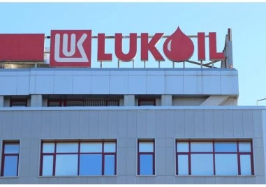 Великобритания издаде временен лиценз за сделки с австрийското подразделение на „Лукойл