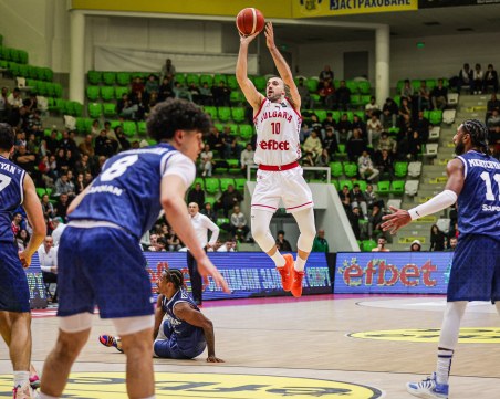 Баскетболните национали се справиха с Армения в европейска квалификация