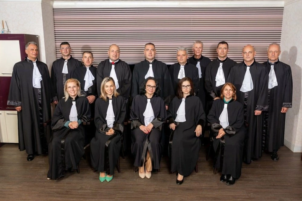 Адвокатската колегия в защита на Явор Нотев след обвиненията на бащата на Сияна в корупция