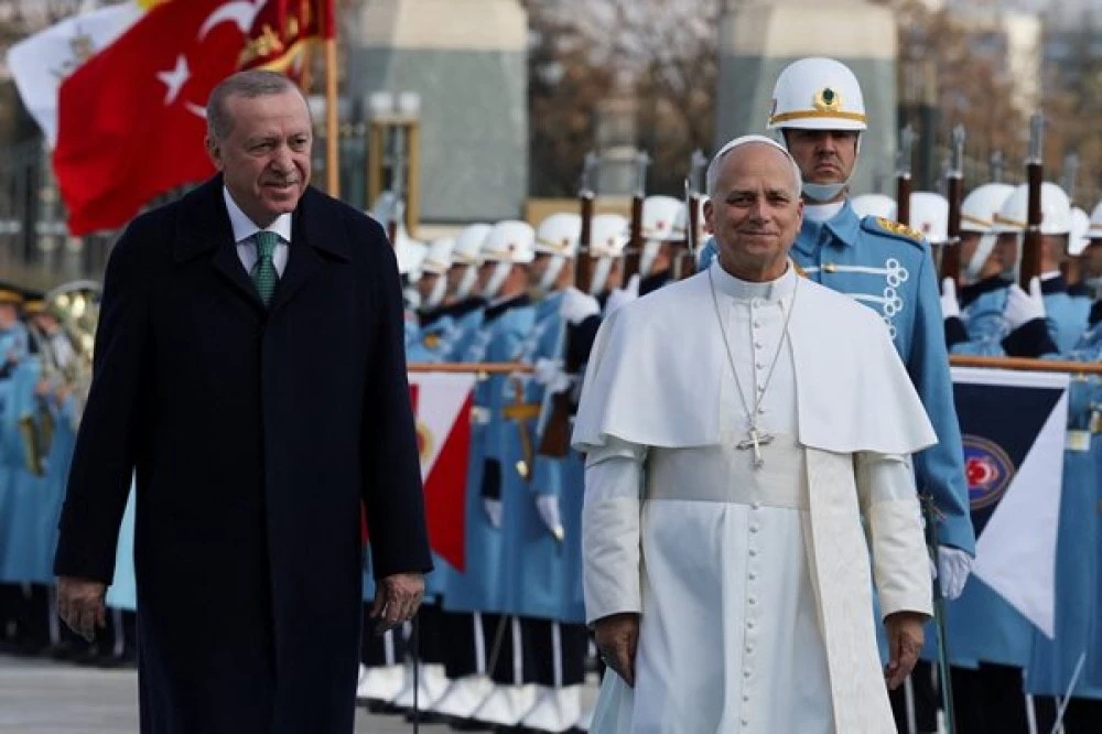 Ердоган посрещна папа Лъв XIV в президентския дворец в Анкара