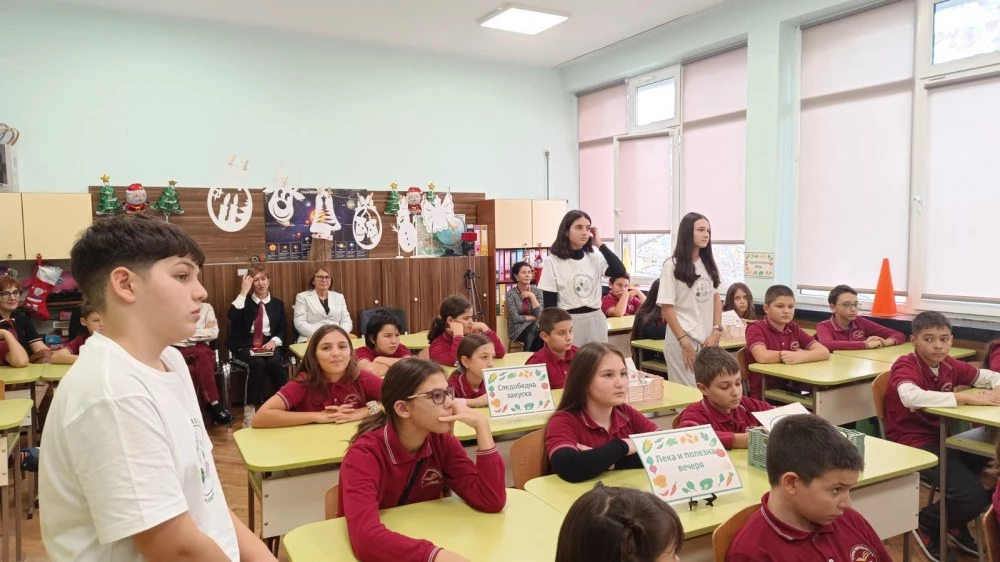 Областният управител на Пловдив участва в урок по здравословно хранене в пловдивското училище