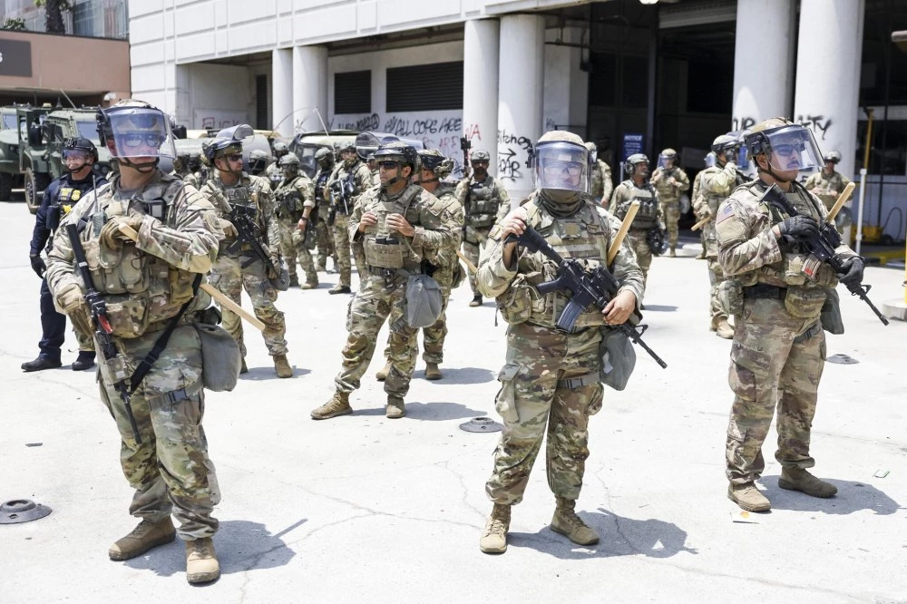 Тръмп изпраща още войници във Вашингтон след нападение срещу националната гвардия