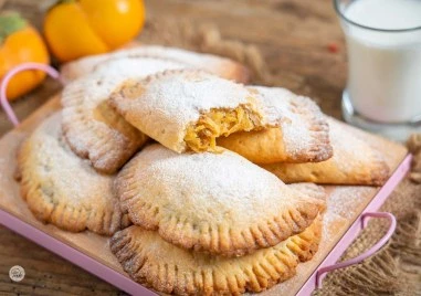 Бисквити с райска ябълка и стафиди