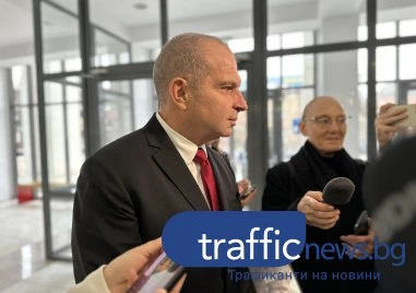 Гроздан Караджов: Две компании в надпреварата за пътнически жп превози, само едната е частна