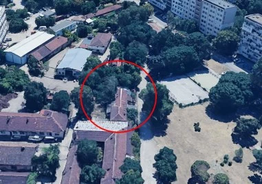Строителна фирма дава 216 хил. лева за две бараки на БДЖ на метри от парк в Кючука