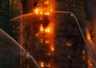 Жертвите на пожара в Хонконг са вече 94, ранените са около 80