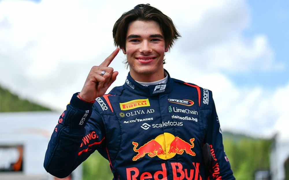 Никола Цолов стартира първия си уикенд във Формула 2 с 18-то място