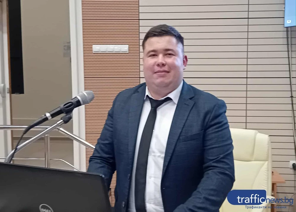 Почит към поколения лекари: Студент събра историята на пловдивската хирургия в уникална книга