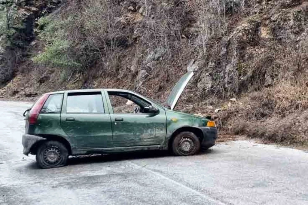 С 4,38 промила алкохол: 27-годишен шофьор катастрофира край Смилян