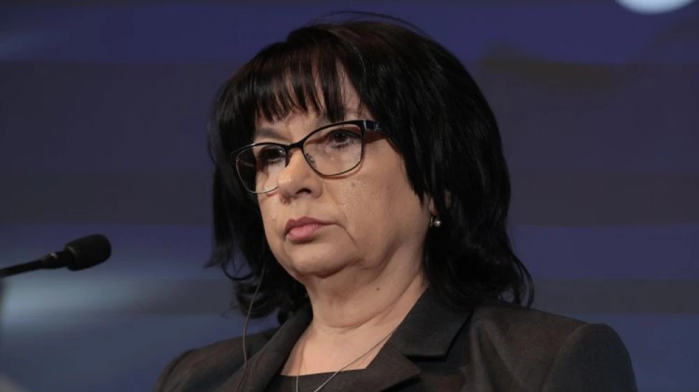 Теменужка Петкова на среща с работодателските организации и синдикатите заради бюджета