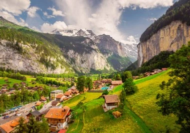 Швейцарското село, до което се стига само по въздух