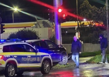 Среднощна катастрофа стана в ЖК Тракия след като шофьор се