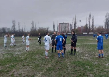 Спартак падна тежко от Ямбол на ужасен терен в Пловдив