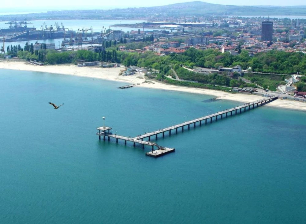 Жена загина, скачайки от моста в Бургас