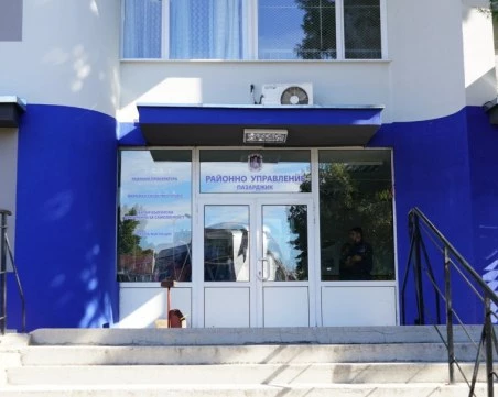 Непълнолетен разби носа и чрлюстта на 51-годишен в Пазарджишко