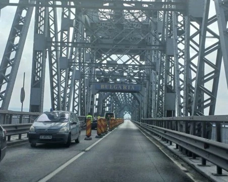 Пускат двупосочно движението по 