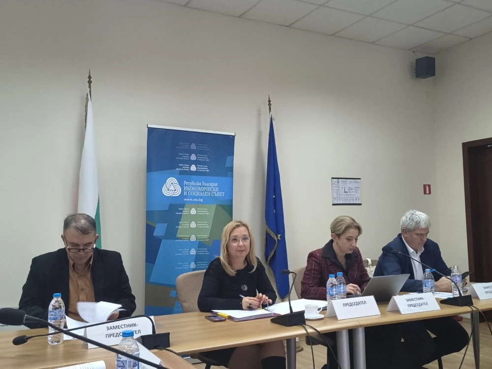 Пет поколения на едно работно място: Възрастовите различия изискват нов подход  при управлението на хора