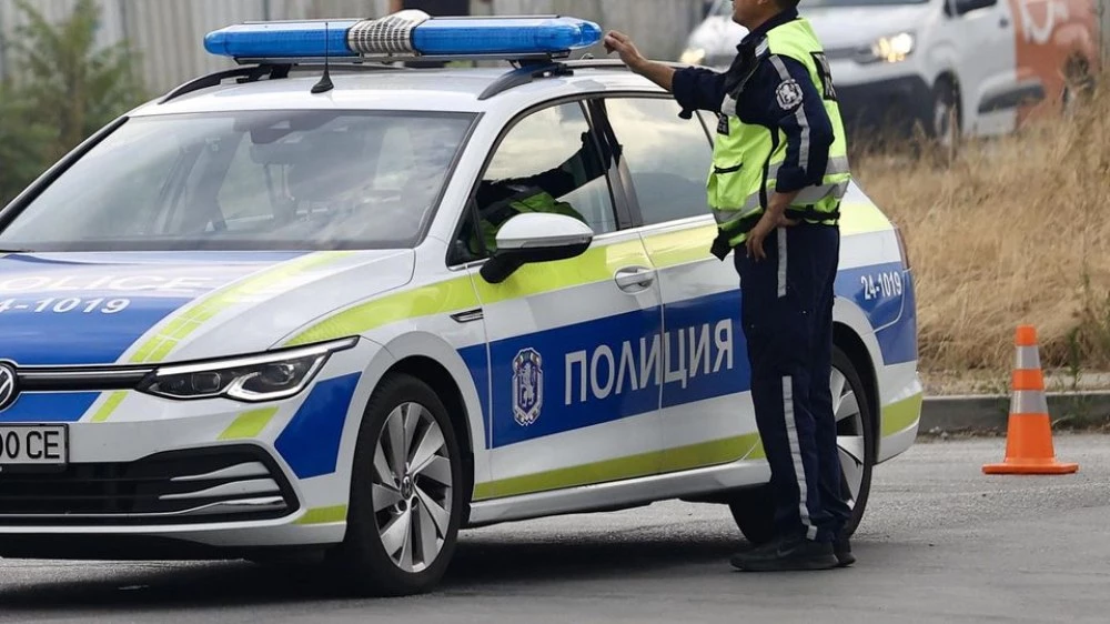 Задържаха 60-годишен за сигнала за бомба в Прохода на републиката