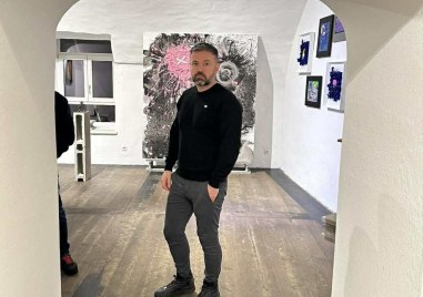 След успешното откриване на своята изложба в галерия Artdepot в