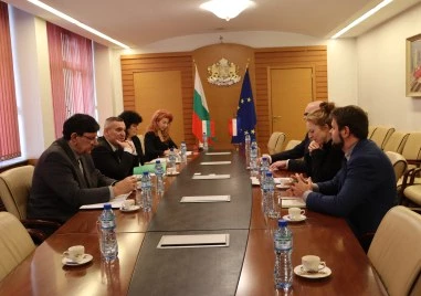 Министър Тахов и посланикът на Нидерландия обсъдиха приоритети в сектор „Земеделие