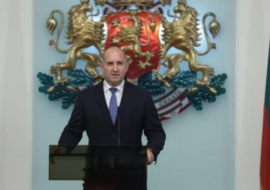 Румен Радев: Предсрочните избори са единственият път напред