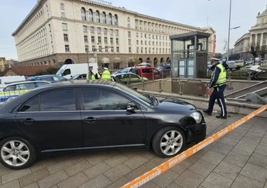 Служител на борда, разследващ тежки катастрофи, заби колата си край Шератон и почина