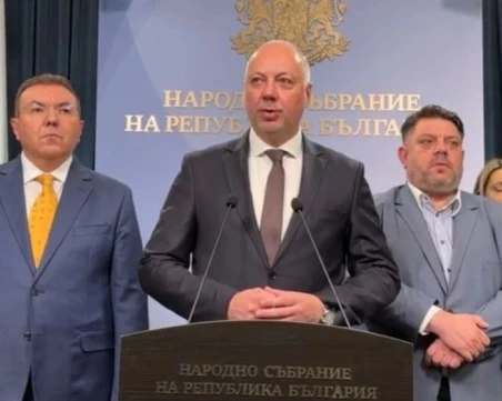 Желязков: Ще преразгледаме заплати, осигуровки и данък дивидент (Обновява се)